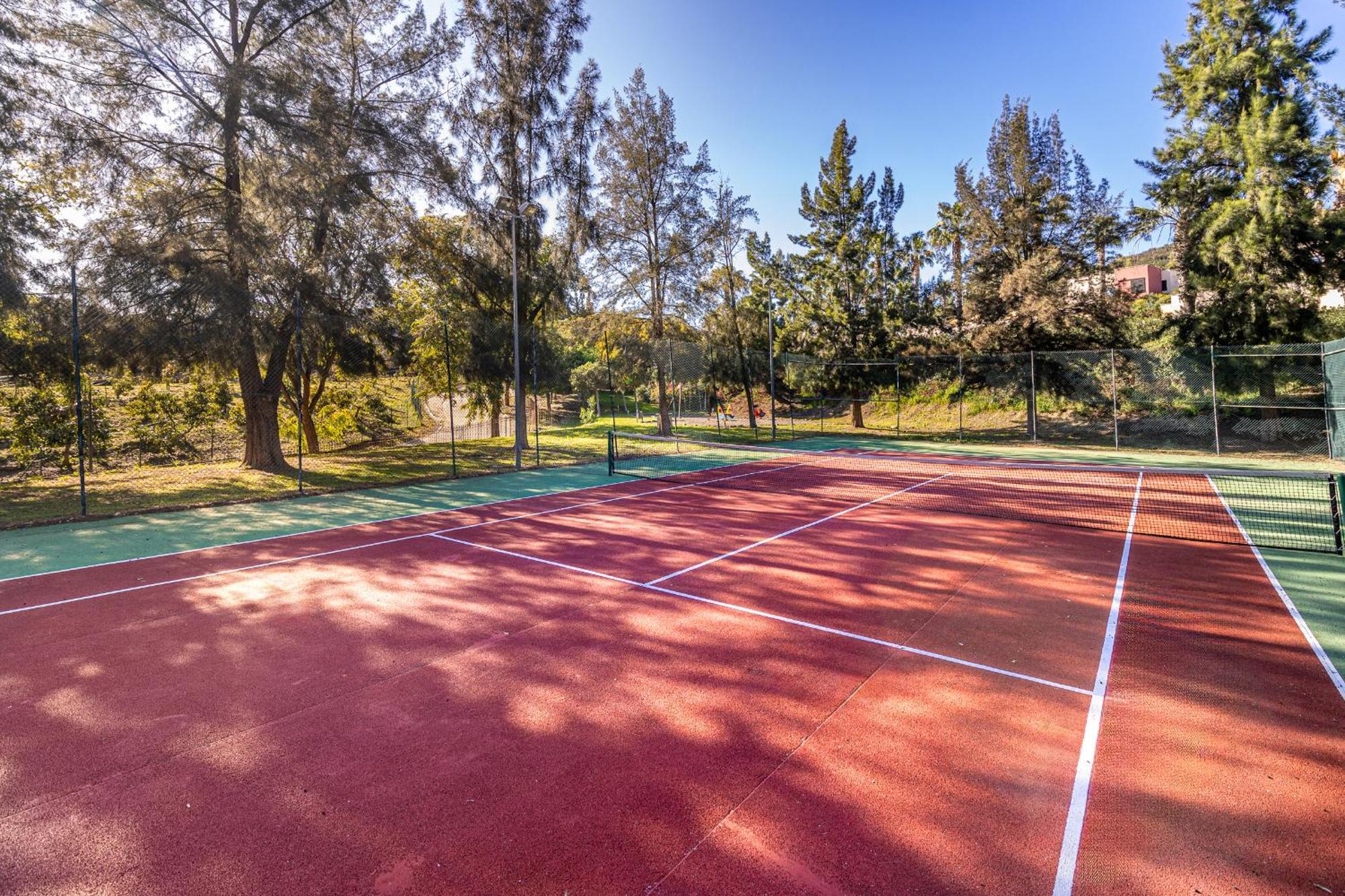 Rentitspain Apartamento Charming Gym, Jacuzzi Y Balcon 에스테포나 외부 사진