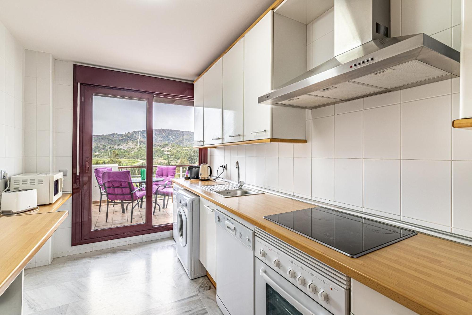 Rentitspain Apartamento Charming Gym, Jacuzzi Y Balcon 에스테포나 외부 사진